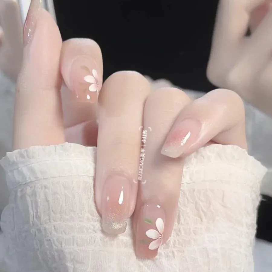 Mẫu nail đẹp đơn giản - Tuyển tập 100+ ảnh dễ thương nhất hiện nay